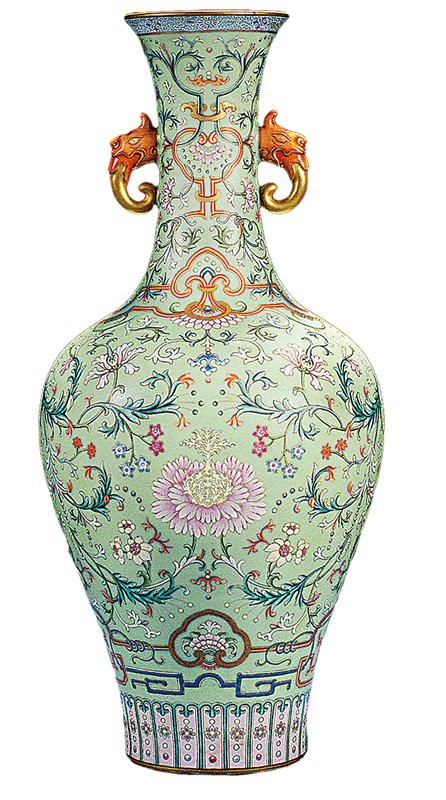 清乾隆〈松石綠地粉彩纏枝菊紋瓶〉 倫敦邦瀚斯．900萬1,250英鎊