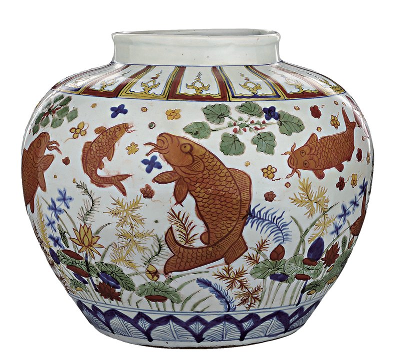 中國嘉德2012春拍清申錫製，瞿子冶銘、顧景舟配蓋〈石瓢壺〉，成交價人民幣368萬元。