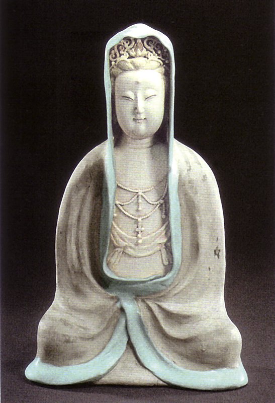 北京首都博物館藏景德鎮宋代〈青白瓷觀音〉。