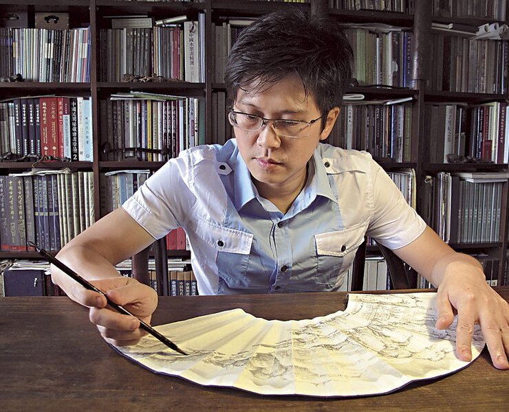 展出的蔚然藝術空間設計極簡，今回與古典展品碰撞出充滿現代美感的火花。展期自10月5日至10月31日，地址台北市金華街128號