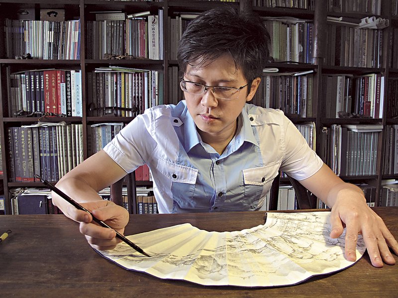 展出的蔚然藝術空間設計極簡，今回與古典展品碰撞出充滿現代美感的火花。展期自10月5日至10月31日，地址台北市金華街128號