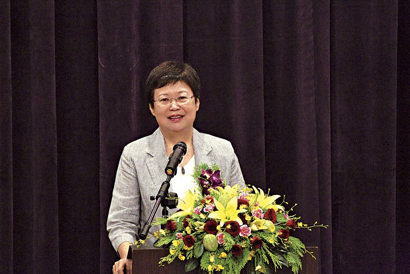 一輩子的故宮人，馮明珠擔重任──台北國立故宮博物院新任院長上任 2