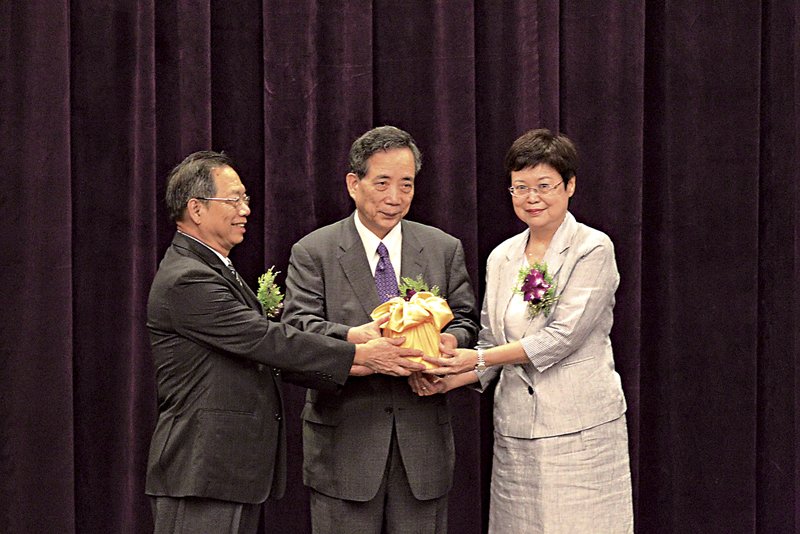 一輩子的故宮人，馮明珠擔重任──台北國立故宮博物院新任院長上任 1