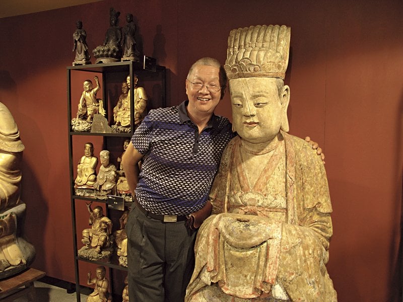陳信雄對古物實是癡到極處。