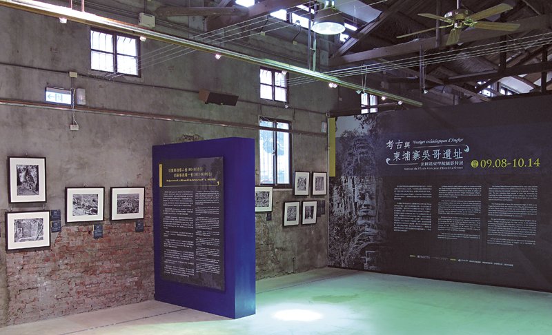 「考古與柬埔寨吳哥遺址──法國遠東學院攝影特展」嘉義展場一景。