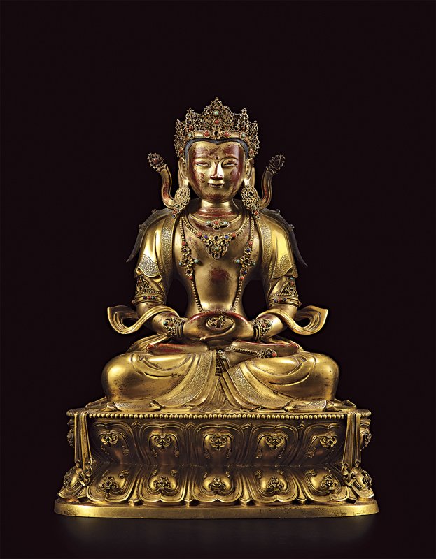 佳士得編號24清乾隆己丑年（1769）〈青玉痕都斯坦式詩文花蕾耳碗〉，拍出96.1萬歐元高價。