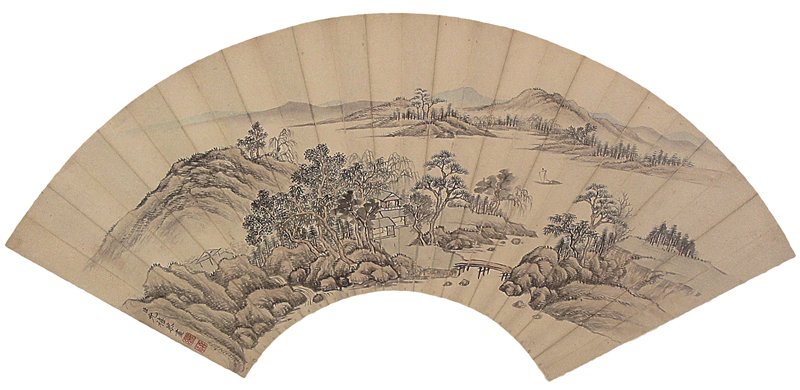 清允禧〈設色山水圖扇面〉，上弦51.5公分，下弦20公分。