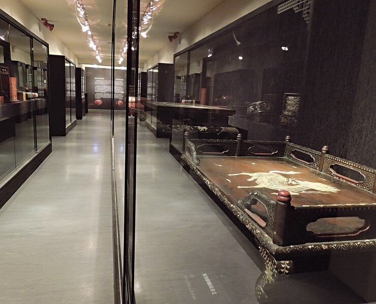 「剔采玄光」展出80餘件館藏漆器。