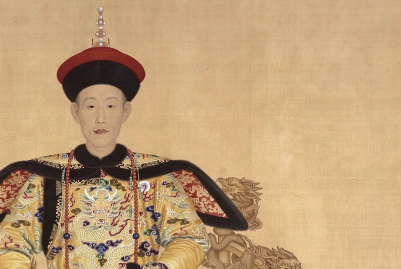 〈清高宗朝服像〉，北京故宮藏。（非展品）圖／本刊資料室。