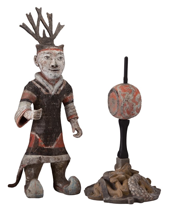 漢朝〈彩繪武士擊鼓俑〉。