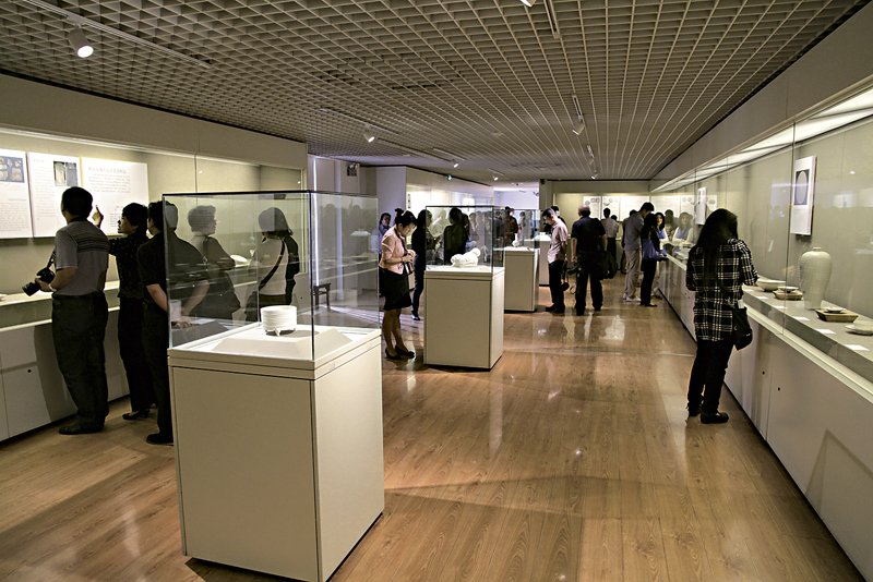 北京故宮博物院「潔白恬靜―故宮博物院定窯瓷器展」。