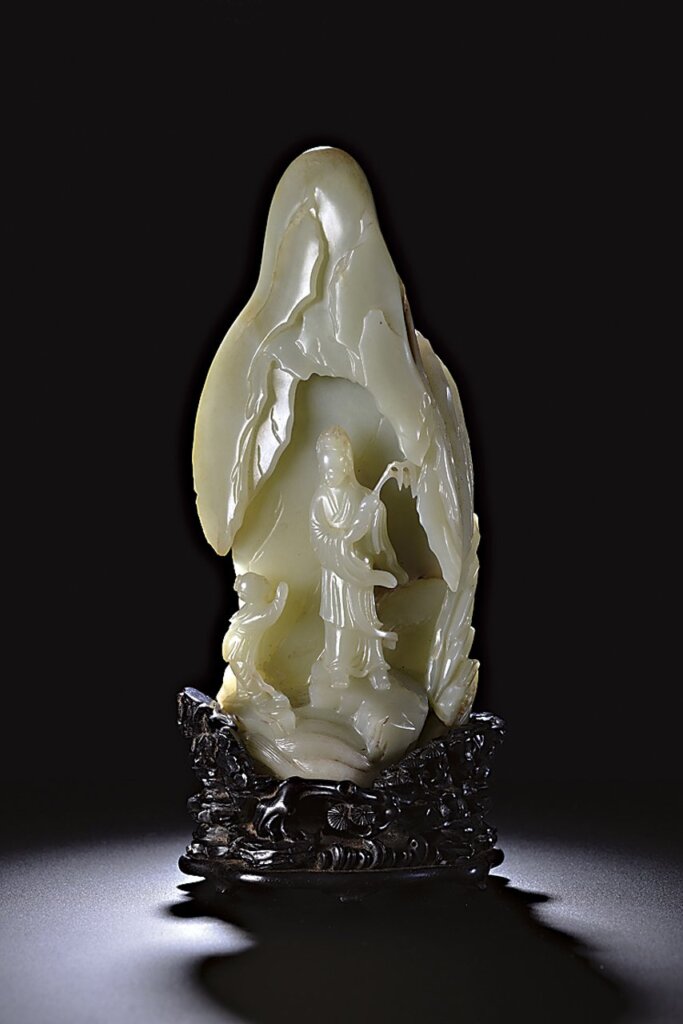 展品戰國〈原始瓷方形烤爐〉。