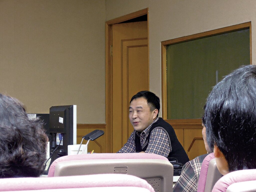 福建博物院文物考古研究所前所長栗建安。