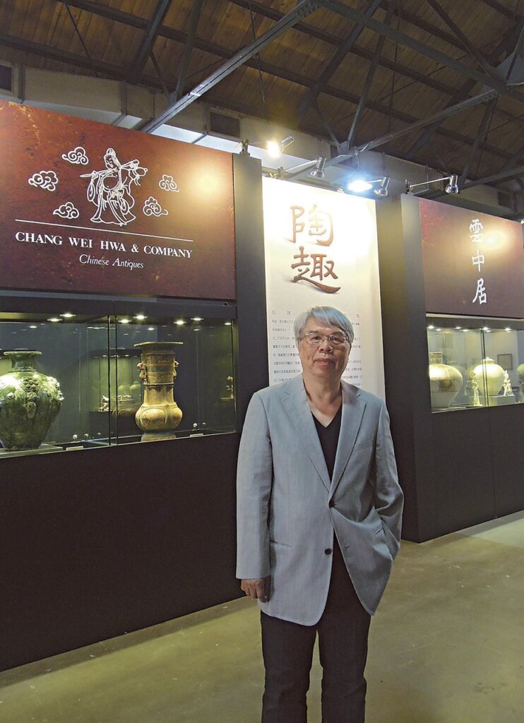 禮瀛東方藝術展出的大理石佛造像。