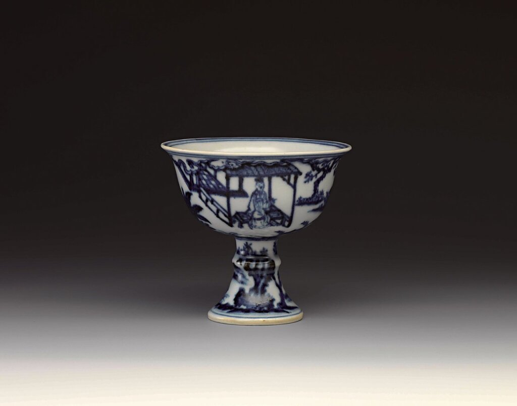 明宣德（1426～1435）「大明宣德年製」款〈青花庭園人物梵文高足杯〉。