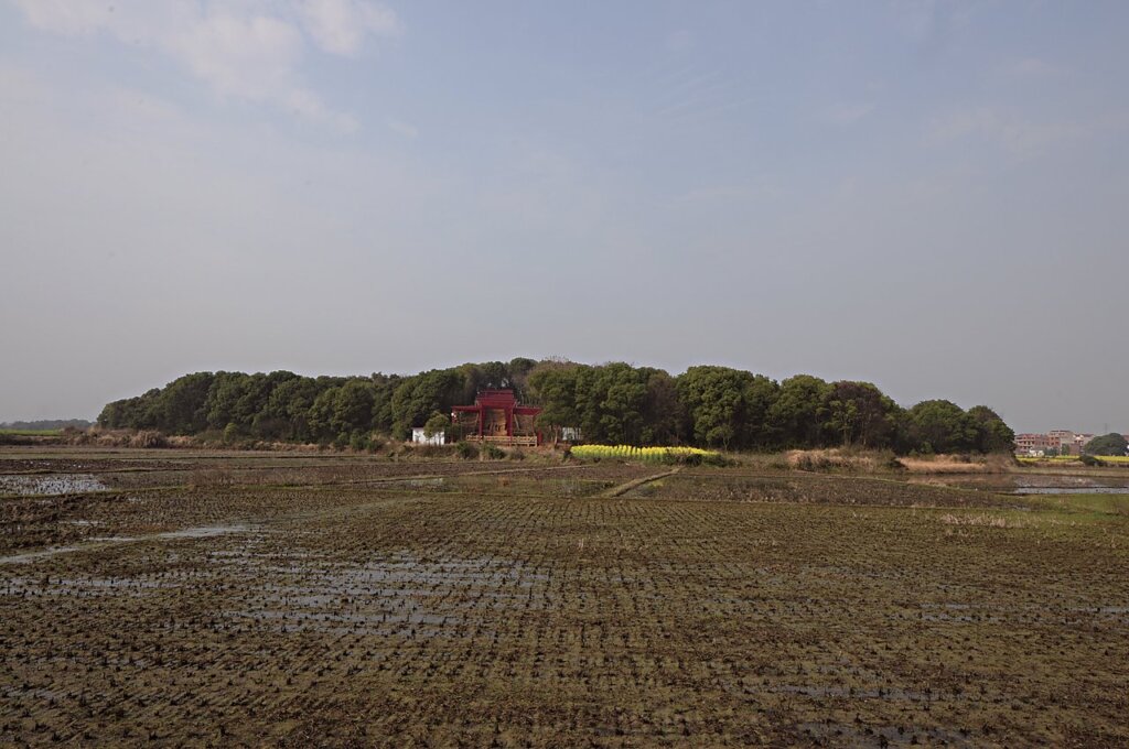 南窯窯山遠景（由東向西）。