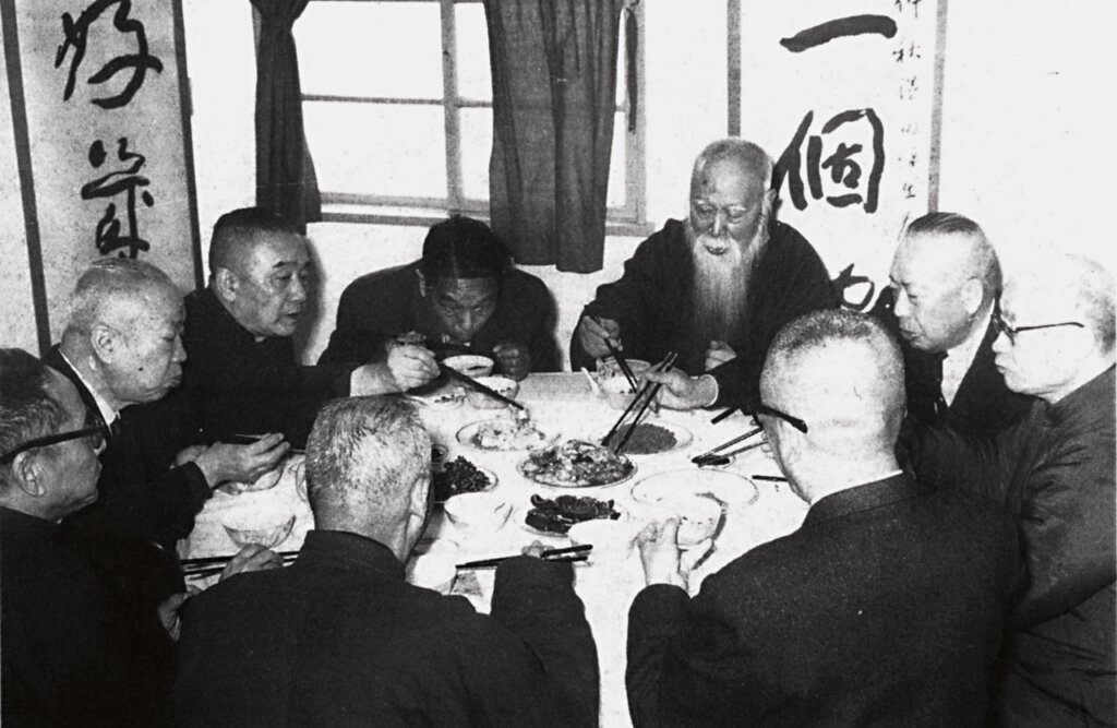 〈吳稚暉手札〉之1979年張大千題耑。展後贈歸史博館典藏。