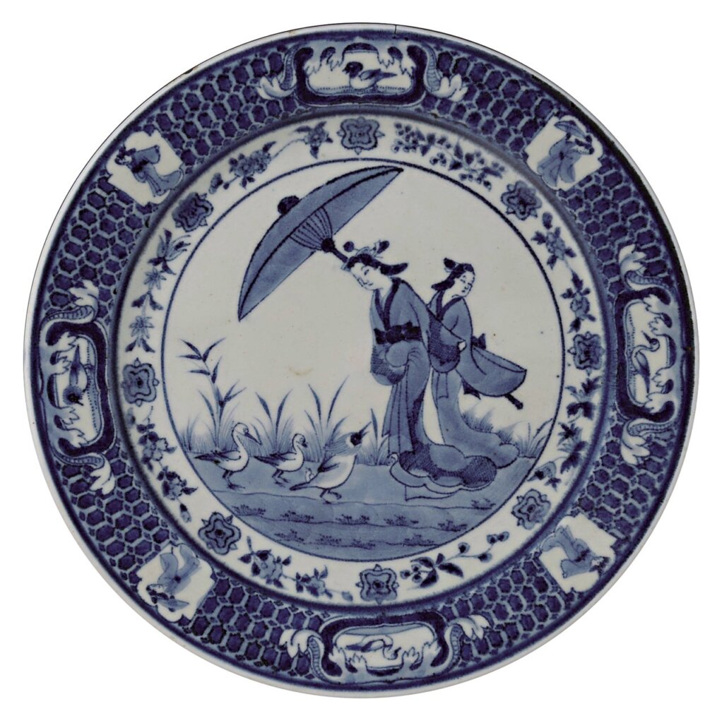 〈染付傘美人皿〉 日本江戶時代，1730～1749年，有田窯