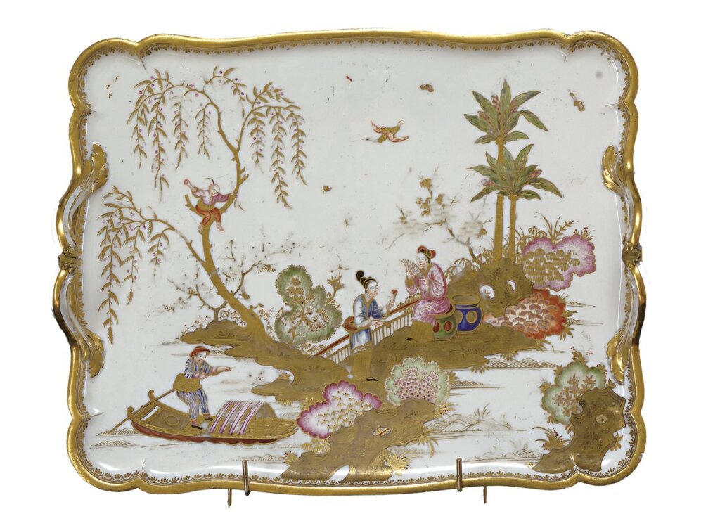 Louis-François Léoct 設計，約1775年〈彩繪瓷盤〉，色佛爾皇家瓷廠製作。