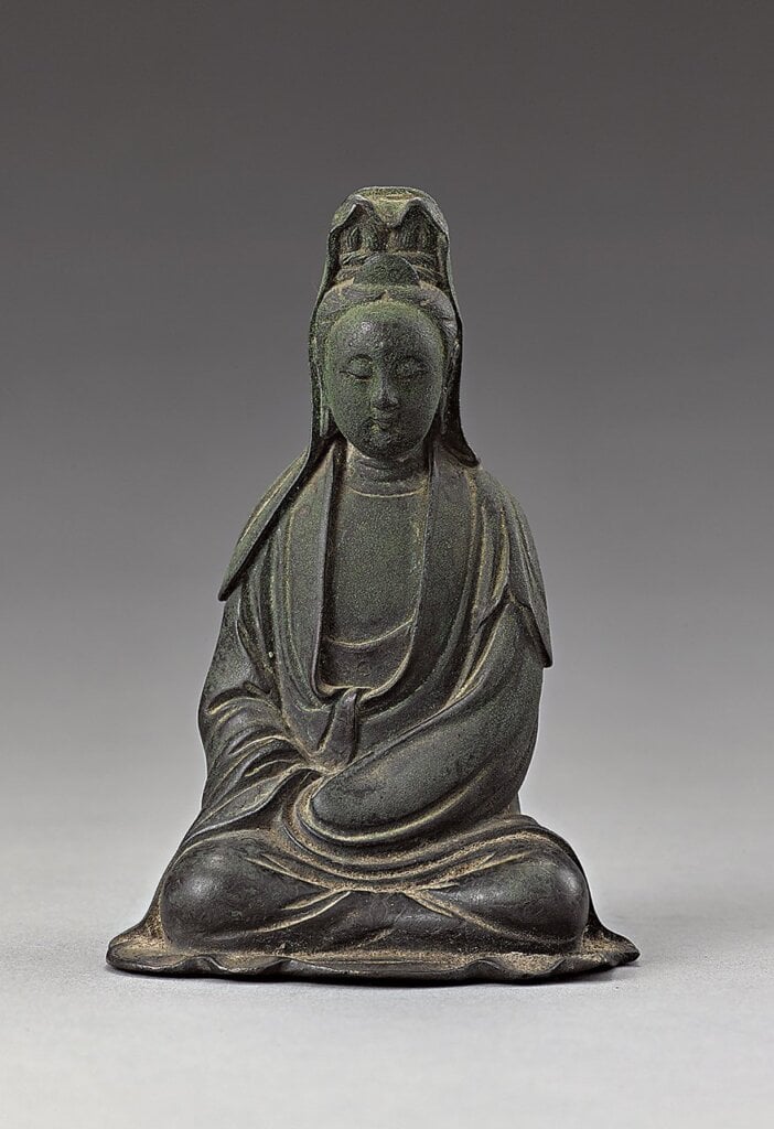 清早期〈銅觀音〉。