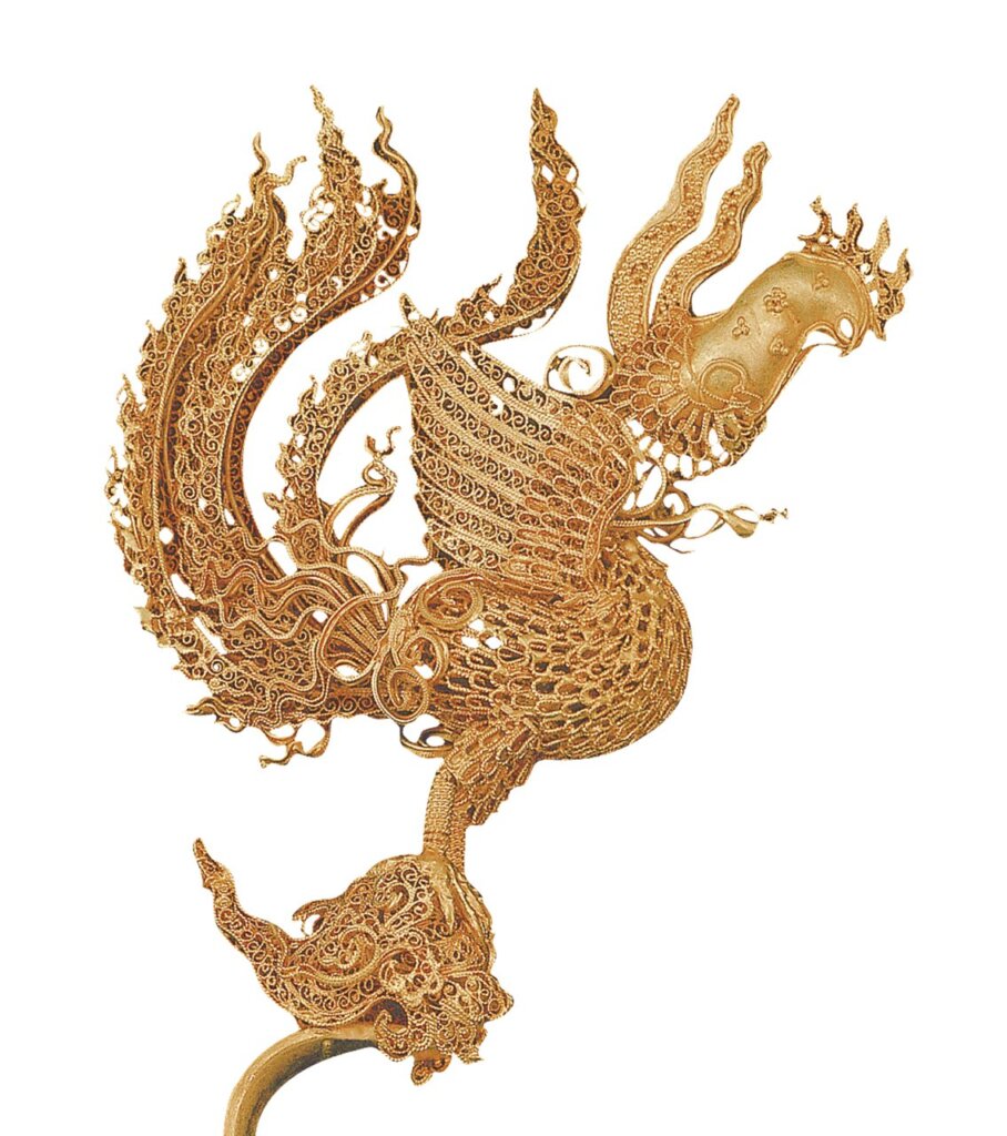 湖北梁莊王墓出土明代〈黃金鳳凰鏤雕髮飾〉，湖北省博物館藏。圖為局部。