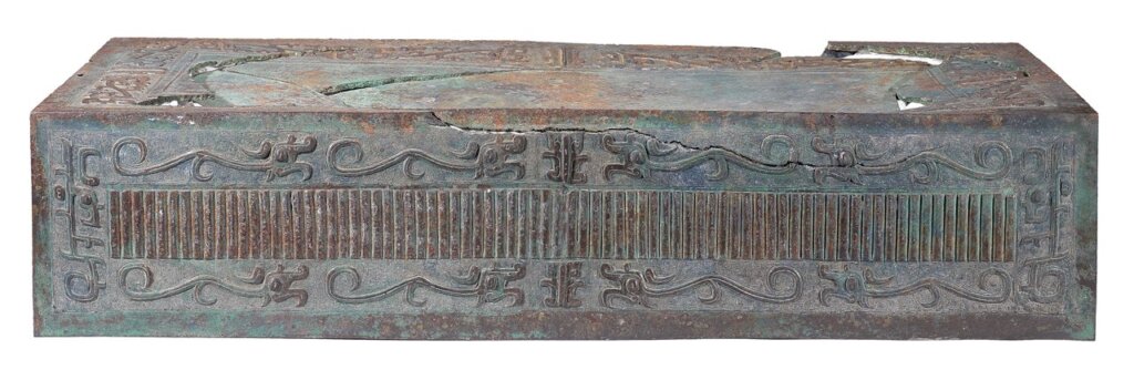 2012年寶雞石鼓山M3出土的〈長方形禁〉。