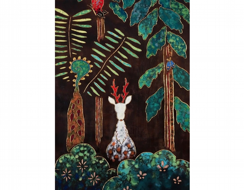 夏愛華，穿越結界而來ー鹿，120x80x5cm，生漆、金箔、岩彩、松木拼板，2016。