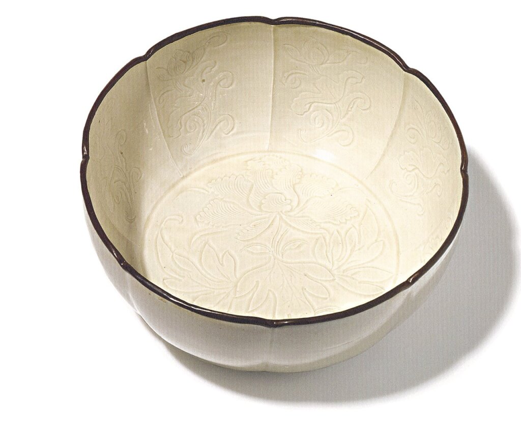 品味進階，素雅取代華麗──2014瓷器．宋瓷現身、明清瓷器品種現新貌 4