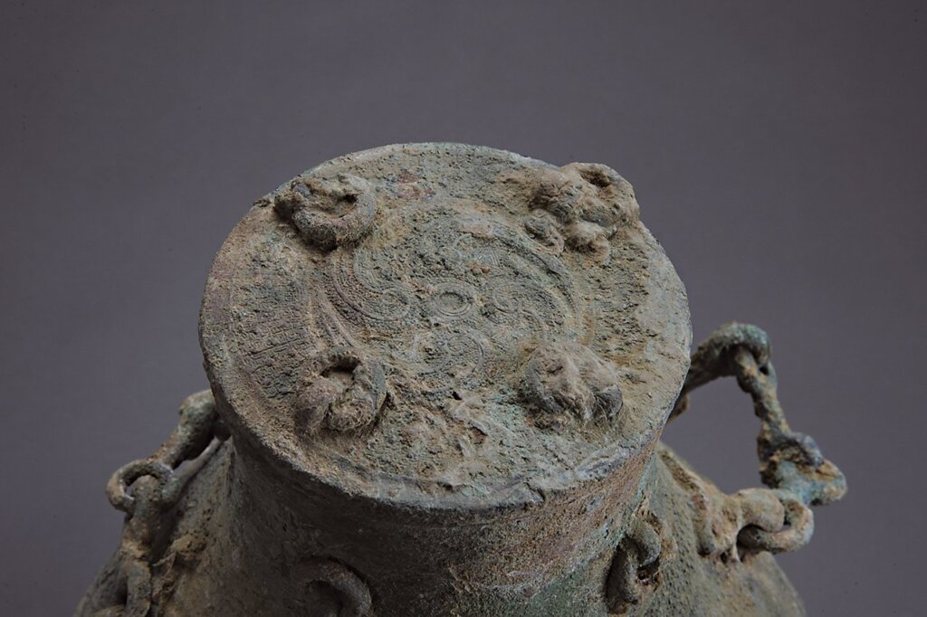 生死相依溱洧畔──新鄭鐵嶺墓地新出土青銅器 25