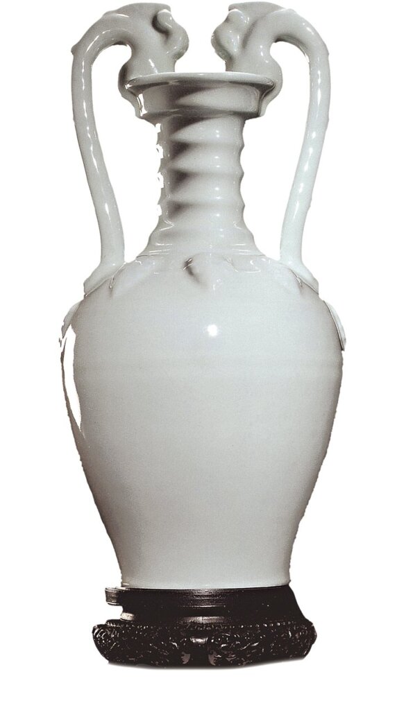 品味進階，素雅取代華麗──2014瓷器．宋瓷現身、明清瓷器品種現新貌 8