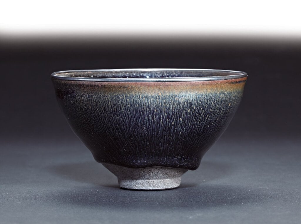 北宋〈兔毫建盞〉，購自倫敦Eskenazi，Hans Popper舊藏，曾經克利夫蘭美術館等英美七座博物館、美術館展出。
