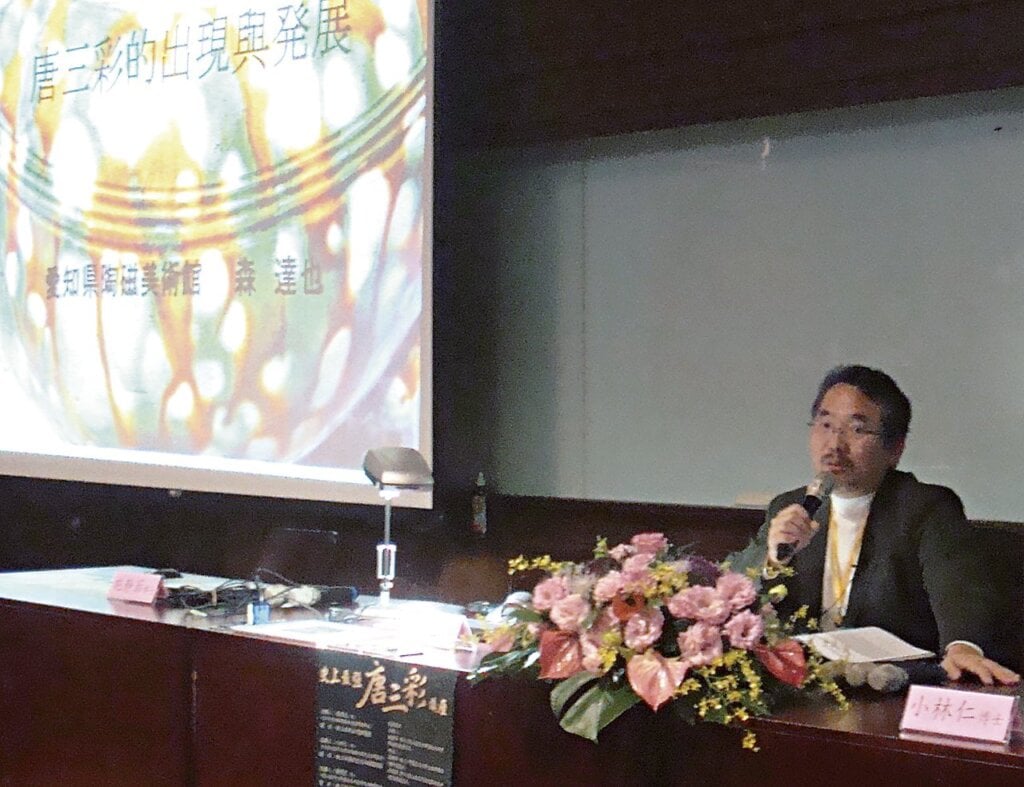 森達也發表實況。圖╱台大藝史所。