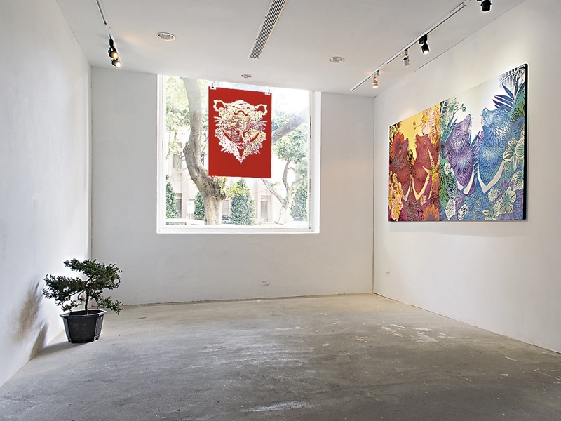 「TAV攝影棚計畫」展覽現場一隅。(台北國際藝術村提供)