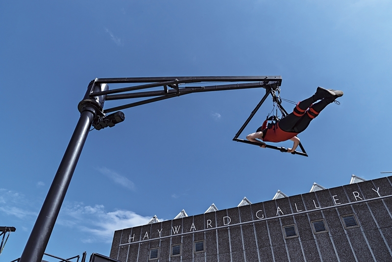 《兩座飛行器》(Two Flying Machines).2015 。(作品© Carsten Höller and Gagosian Gallery/攝影 © Ela Bialkowska)