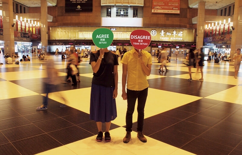 伊旺．安米特&蒂塔．薩利娜Irwan Ahmett & Tita Salina｜同意╱否決╱未定Agree/Disagree/Unsure 2015 藝術家提供