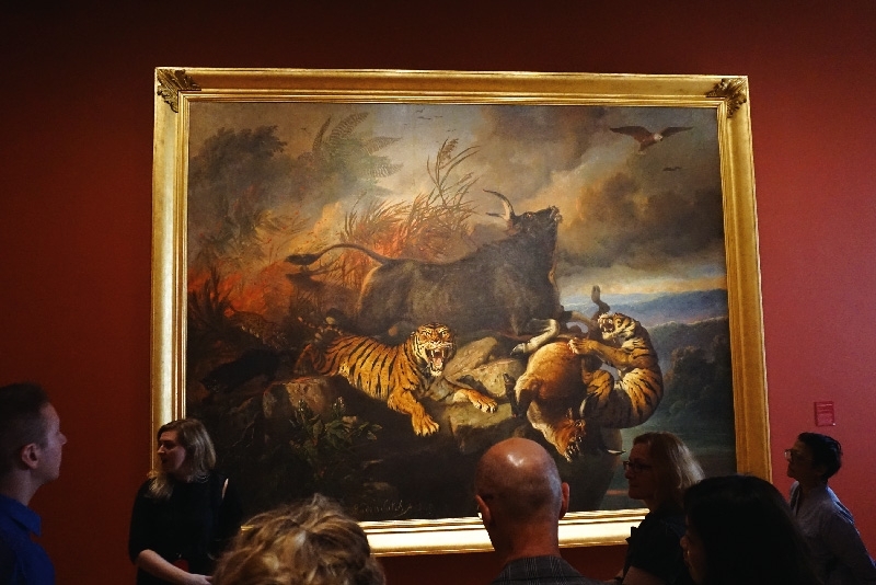 印尼藝術家Raden Saleh創作於1849年的《Boschbrand(Forest Fire)》,逾四米大作,是大華東南亞展廳的重點作品。
