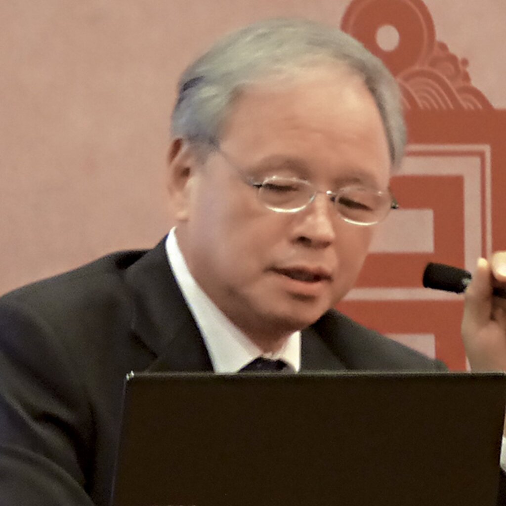 書畫鑑定學者傅申。