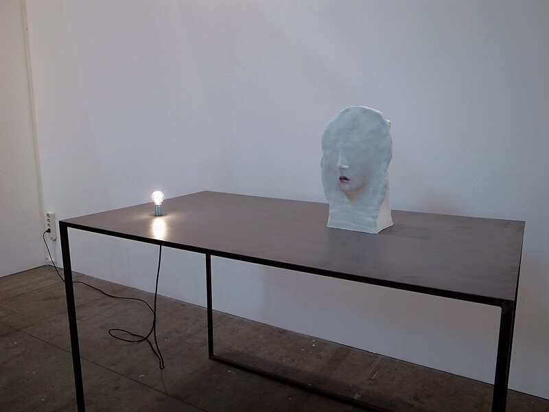 杜林畫廊Norma Mangione展出Francesco Barocco的裝置作品。