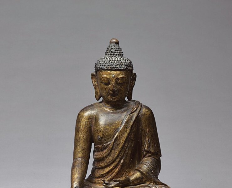 明永宣時期〈官造木胎金髹釋迦牟尼坐像〉，高31.5公分。