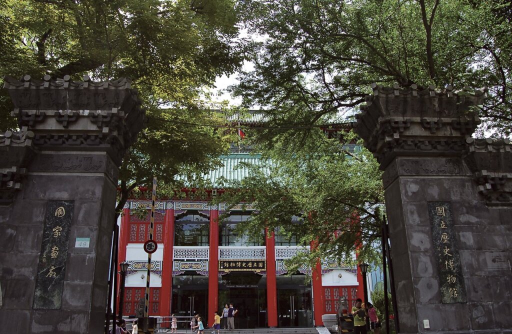 專題Special Report〈專訪館長〉──一甲子， 歷史博物館的歷史與願景 專訪國立歷史博物館長 張譽騰 3