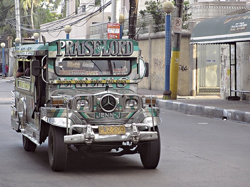 馬尼拉的Jeepney巴士是城市的一道風景。