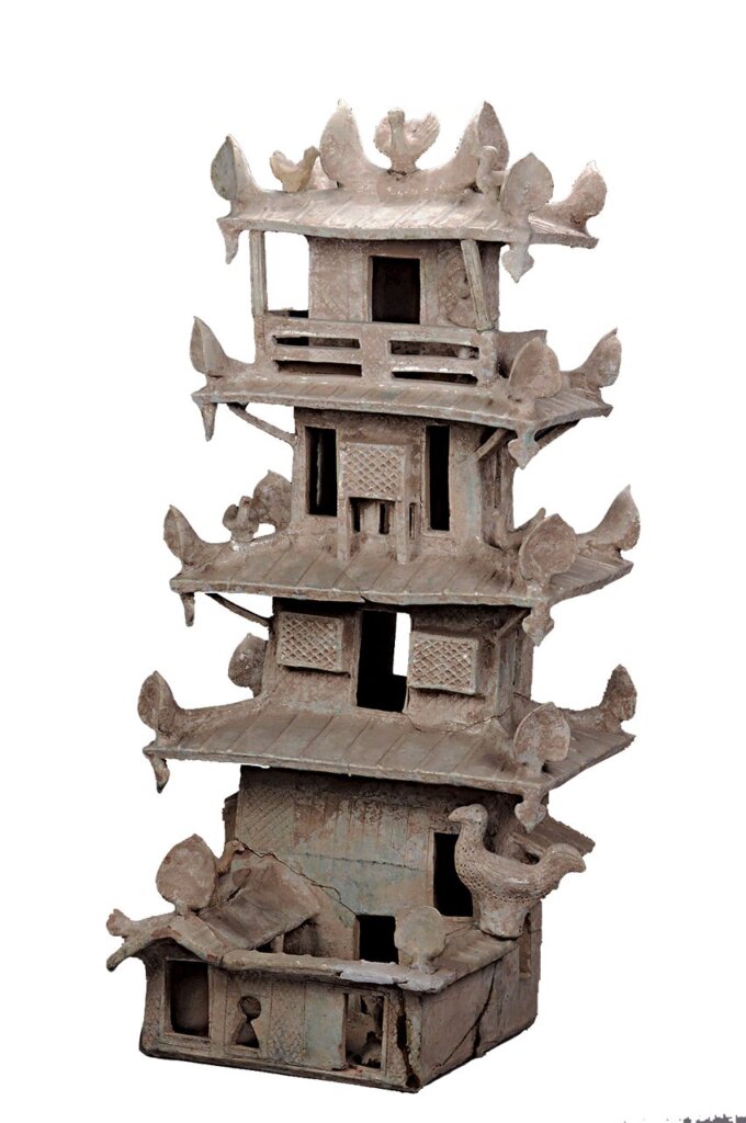 漢〈綠釉四層瞭望塔陶樓〉，靈寶出土，河南博物院藏。