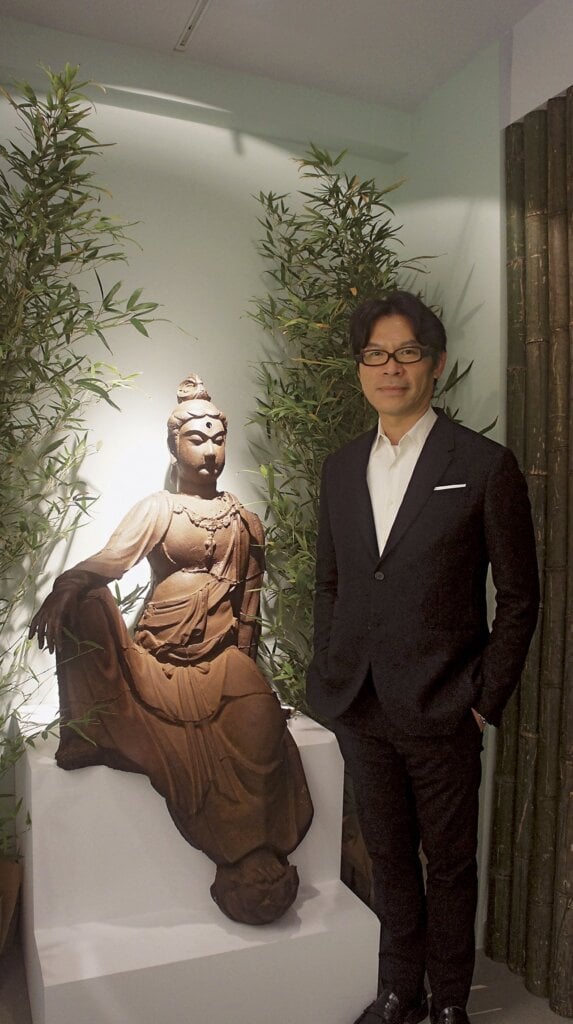 東漢或西晉2～4世紀〈石灰岩天祿造像〉、明代正德十六年〈鑄鐵無量壽佛坐像〉及明代萬曆年間〈城隍爺〉、明代15世紀〈羅漢畫像〉、清代17世紀〈日直功曹使者〉。