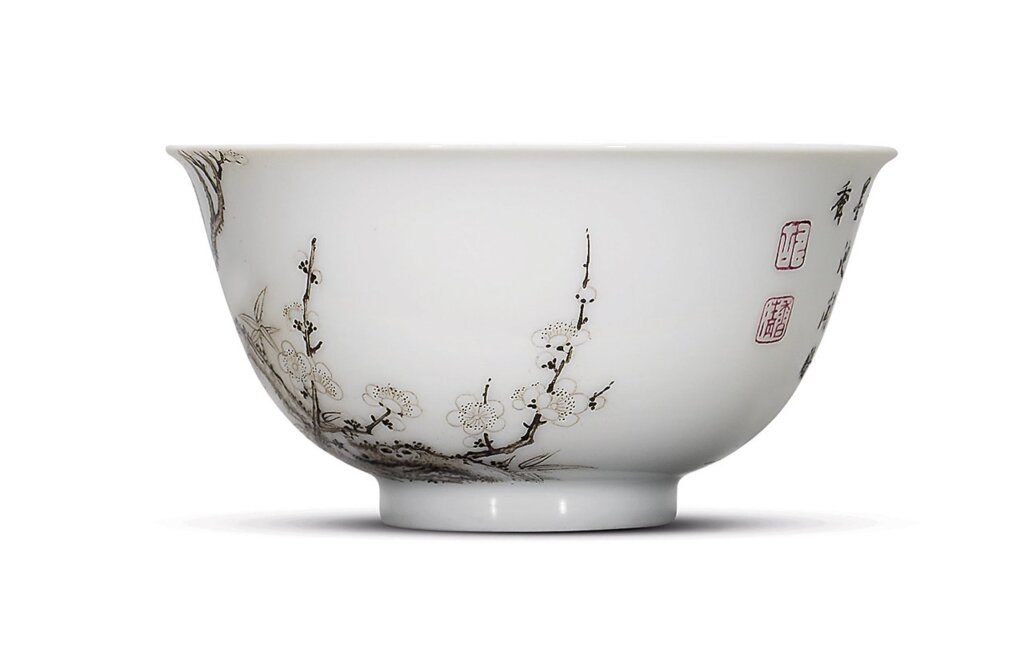 清雍正〈琺瑯彩赭墨梅竹圖碗〉 香港佳士得．8524萬港元