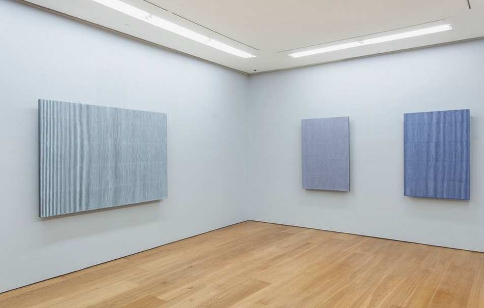 「描法」2016年展出於香港貝浩登畫廊現場一景。（攝影：JJYPHOTO）Courtesy of Galerie Perrotin