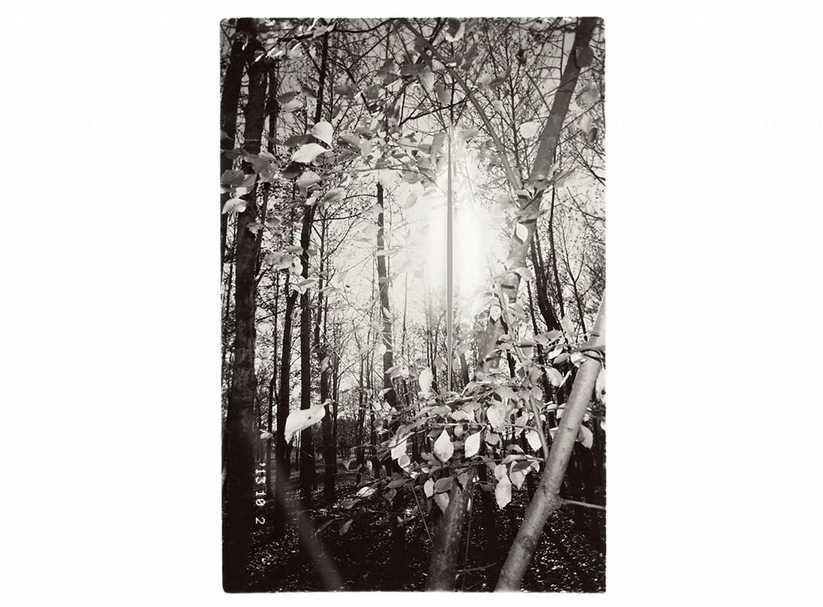蔡東東│太陽的縫隙 明膠銀鹽相紙 27x18cm/57.5x48x3.5cm(含框) 2015 百藝畫廊提供