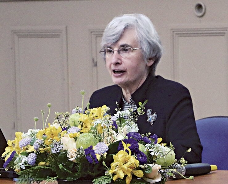伊沛霞（Patricia Ebrey）。
