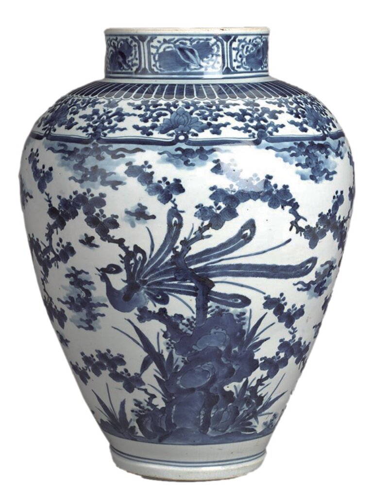 日本伊萬里18世紀〈青花瓷壺〉，49.5×36.2公分。