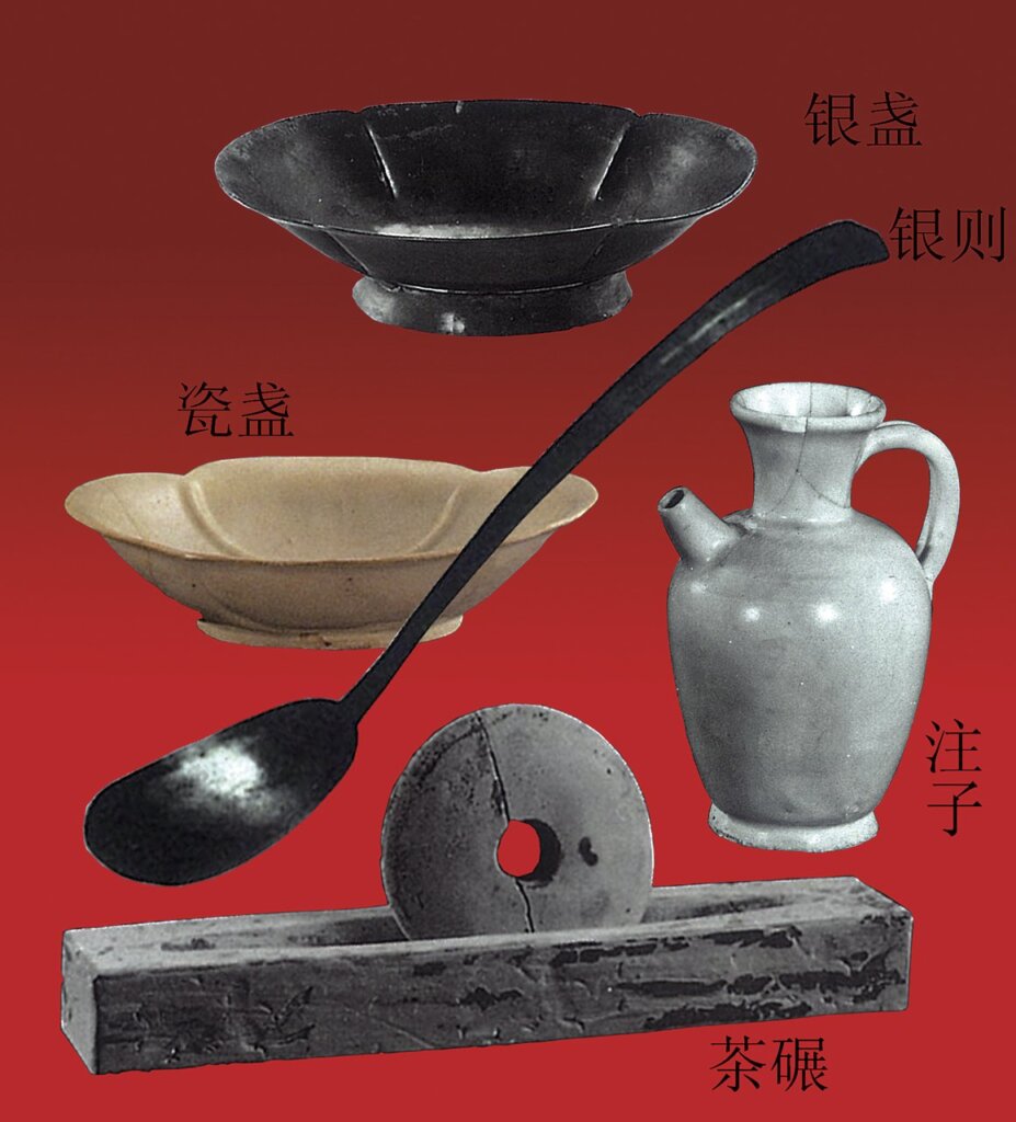 偃師杏園崔防墓出土茶具。