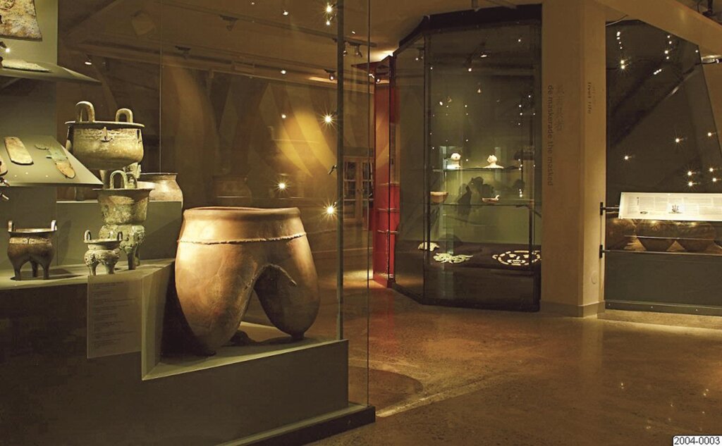 館內中國史前文物展廳。©Östasiatiska Museet。